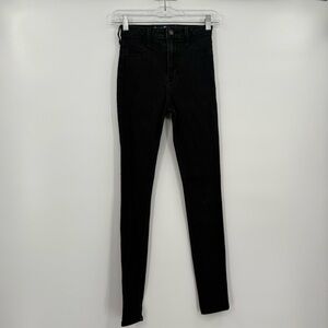Hollister‎ ultra high rise black jean legging 0r
